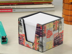 英倫風(fēng)木質(zhì)便簽盒 多功能辦公桌上的雅致伴侶